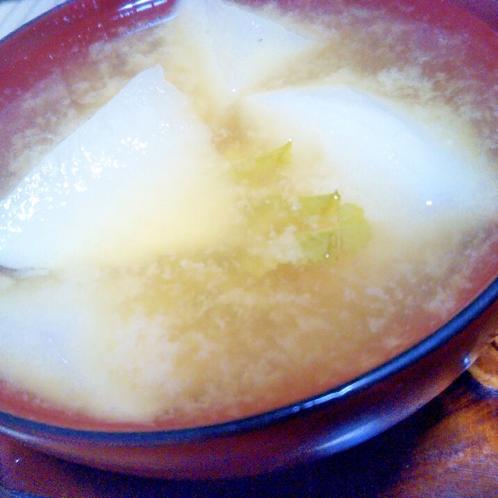 丸ごと蕪の味噌汁
